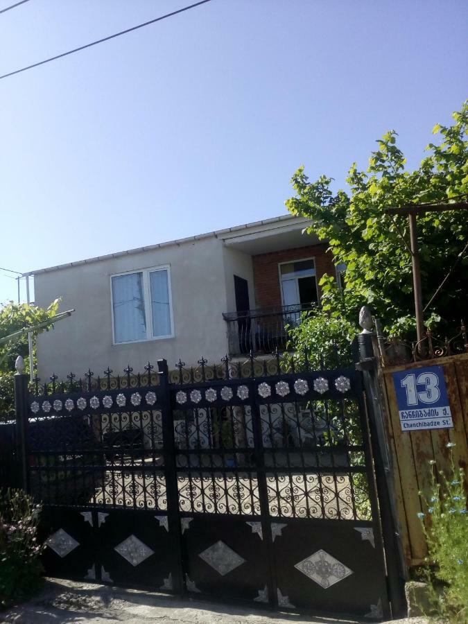 Guest House On Gora クタイシ エクステリア 写真